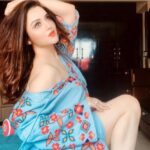 Ragini Nandwani Instagram - BLUSH like u mean it #instagood #postoftheday #viral #latestreels #hotactress #shootlife #dehradun #flauntit #influencers #collaboration #actress #southactresses #movies #model #hotyoga #fitness #morning