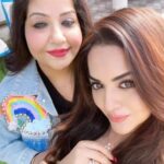 Ragini Nandwani Instagram - Sunday vibes with mom Outfit @yellowsapphire79 #sundayvibes #winter #indianwear #salwarsuits #pastel #aqua #happylife #shootlife #shooting #vanity #makeup #dehradun #mumbai #cutegirls😘 #actress #influencer #postoftheday #instafashion #yellowsapphire #designeroutfits #southactress #pretty #home #likesforlike #toohot #chill #mom #reelsinstagram #latestpost