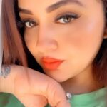 Ragini Nandwani Instagram - Hello Wednesday #favourite #songs #viral #repost #instagood #newpost #actress #green #ecofriendly #loveanimals #saveanimals #happylife #instagood #celebrity #instalike #lips