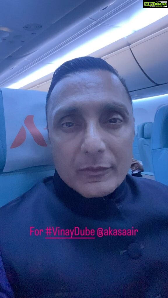 Rahul Bose Instagram - An unabashed paean to one of my oldest and one of my closest friends, Vinay Dube, founder of @akasaair He’s been a role model for students even through school. And from the way the airline team spoke about him today it seems like nothing’s changed. I hope things go well for you, Vinay. It could not happen to a finer human being. See you soon.
