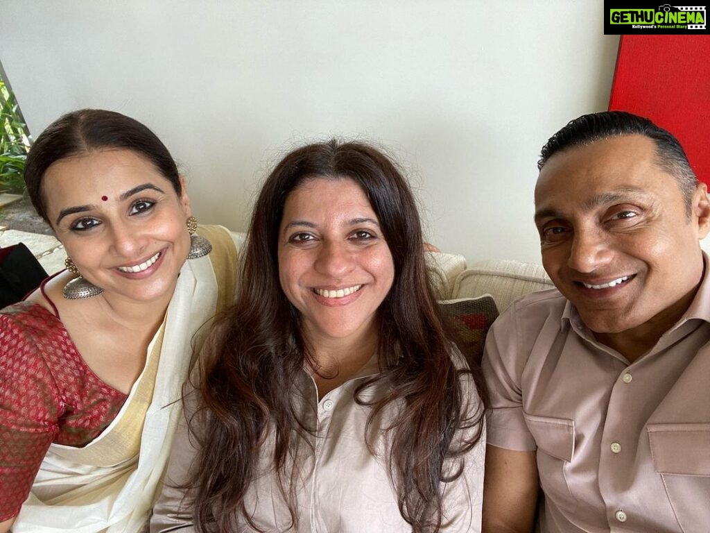 Rahul Bose Instagram - Thank you for the amazing lunch which has put paid to my dietary plans for another 48 hours, @balanvidya . Here with @zoieakhtar before the feast. After, there mightn’t have been energy enough to smile.