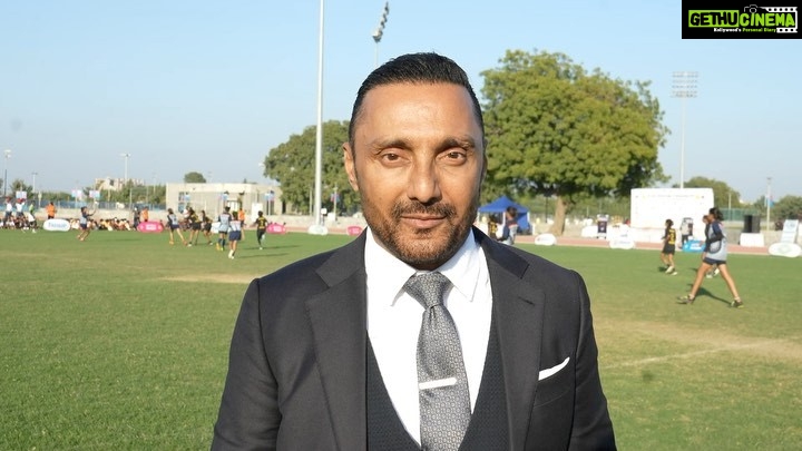 Rahul Bose Instagram - Hello from #Gandhinagar ! The #subjuniornationalsrugby concluded yesterday (congratulations Bihar!) @iit_gandhinagar As pleasurable as it was to watch 14 yr old girls and boys from 26 states battle it out, was visiting the top class sporting facilities at this IIT. Sports’ best kept secret! Thank you to all our stakeholders, and see you soon from another part of the country! @rugbyindia