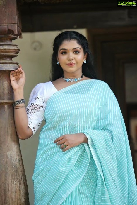 Riythvika Instagram - Saree : @mathugai_handlooms Lens : @timelesstalesphotography MUA : @sujitha_mua Hair : @raja_hairstylist Jewellery : @laksha_craze