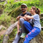 Rubina Dilaik Instagram - Celebrating our 5th anniversary in our way…. He @ashukla09 loves mountains and I love to touch base with my roots to replenish my soul, hence we decided to trek the highest peak in Himachal ( Churdhaar ) , which is an abode of Mahadev 🔱to pay our gratitude with our family….. 🙏🏼❤️