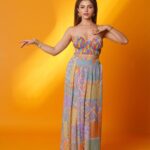 Rubina Dilaik Instagram - #throwbackthursday 🍑 . . . Shot by @smileplease_25 Styled by @stylingbyvictor @sohail__mughal___ Outfit: @nirmooha Jewllery: @upakarna @aquamarine_jewellery Assisted by: @ebthestylecoach @stylevanitywithaarya