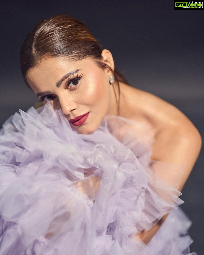 Rubina Dilaik Instagram - Power infinity ♾️ . . . . . Shot by @gohil_jeet Styled by @stylingbyvictor @sohail__mughal___ Outfit @label_kalon Earing @blingvine Assisted by @styleby_antara