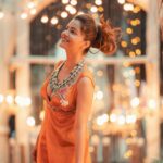 Rubina Dilaik Instagram - Behind every look is a team of talented people:- Styled by @stylingbyvictor @sohail__mughal___ Assisted by @styleby_antara @janvijain123 Outfit @payal_zinal Jewellery @perkartjewels1 Bag @rubans.in