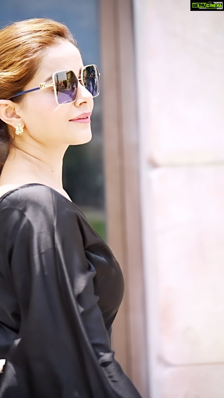 Rubina Dilaik Instagram - Come lets go for a walk 😜