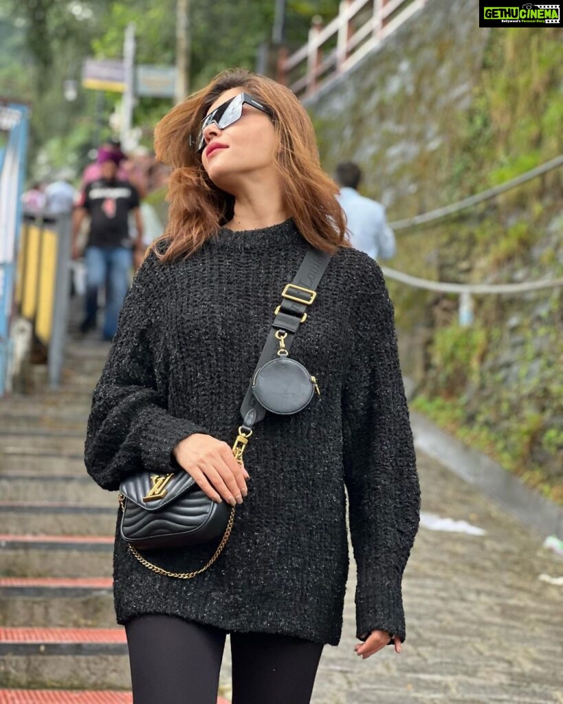 Rubina Dilaik Instagram - #home #town 🧿❤️ The Ridge, Shimla