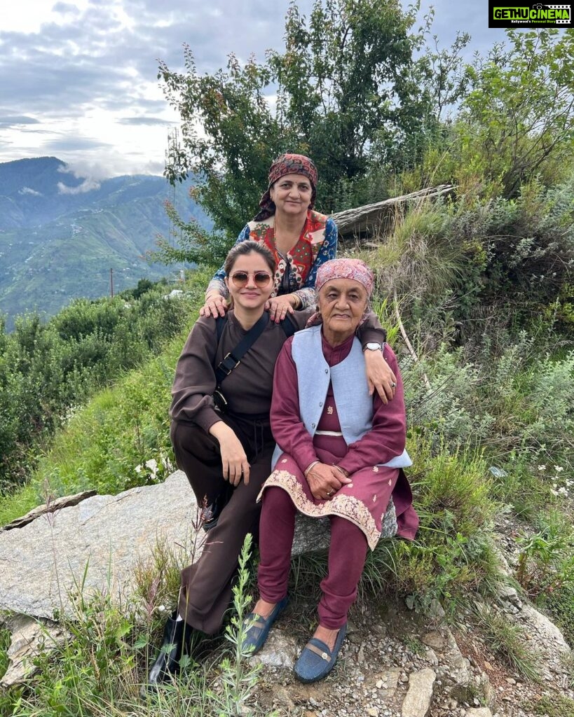 Rubina Dilaik Instagram - 3 generations 🧿❤️