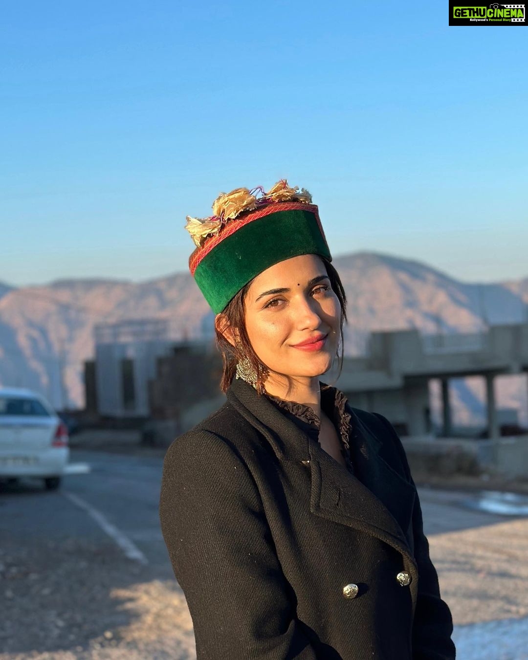 Ruhani Sharma Instagram - Namaste from Pahad ♥️ . . . . #proudpahadi #mountaingirl #roots Beautiful solan