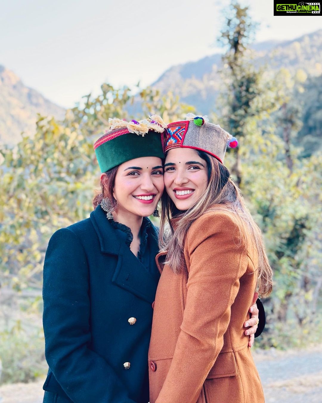 Ruhani Sharma Instagram - Namaste from Pahad ♥️ . . . . #proudpahadi #mountaingirl #roots Beautiful solan