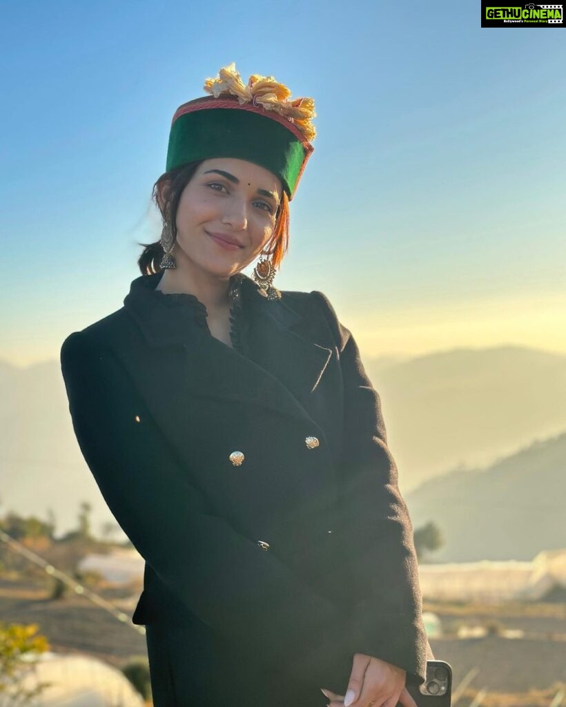 Ruhani Sharma Instagram - Namaste from Pahad ♥️ . . . . #proudpahadi #mountaingirl #roots Beautiful solan