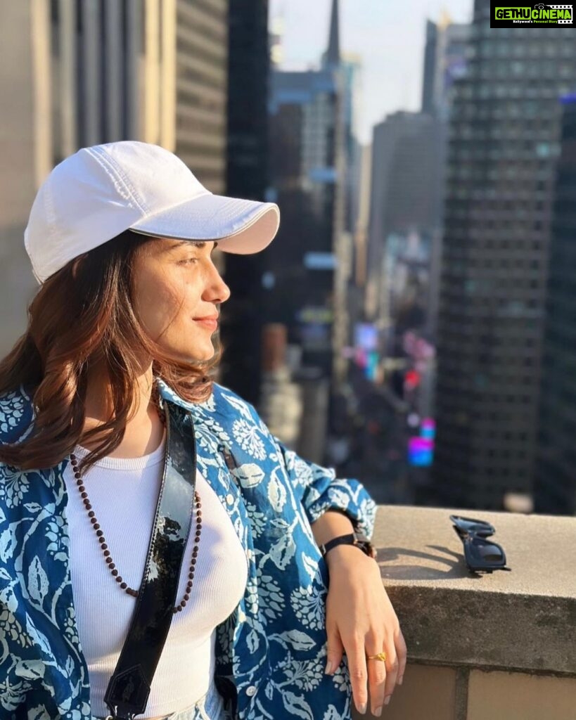 Ruhani Sharma Instagram - Hello NYC 🌞 New York City