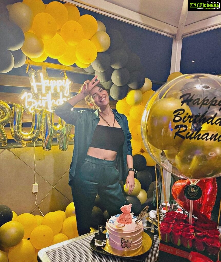 Ruhani Sharma Instagram - Thank you so much everyone for your warm wishes. You guys made my day so so special ♥️ I’m so grateful to have you all. Muaaaah ♥️