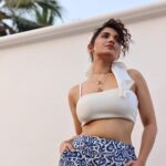 Ruhani Sharma Instagram - Summer 🌞 . . . . 📸 @pranav.foto MUA @makeuphairbyrahul Styled by @aishwarya128