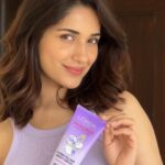 Ruhani Sharma Instagram - #Ad The perfect hair care routine for dry, dehydrated hair The Hyaluron Moisture range by @lorealparis has been such a game changer! I have incorporated the 72H moisture filling shampoo and 72H moisture sealing conditioner in my day hair care routine and the Hydra Filling Night Cream in my night hair care routine. The Hydra Filling Night Cream in particular has worked wonders for my dry hair! Go get yours!! @mynykaa #LOrealParis #LOrealParisIndia #HydrateWithHyaluron #HyaluronMoisture