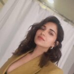 Ruhani Sharma Instagram – Vibe check ✅