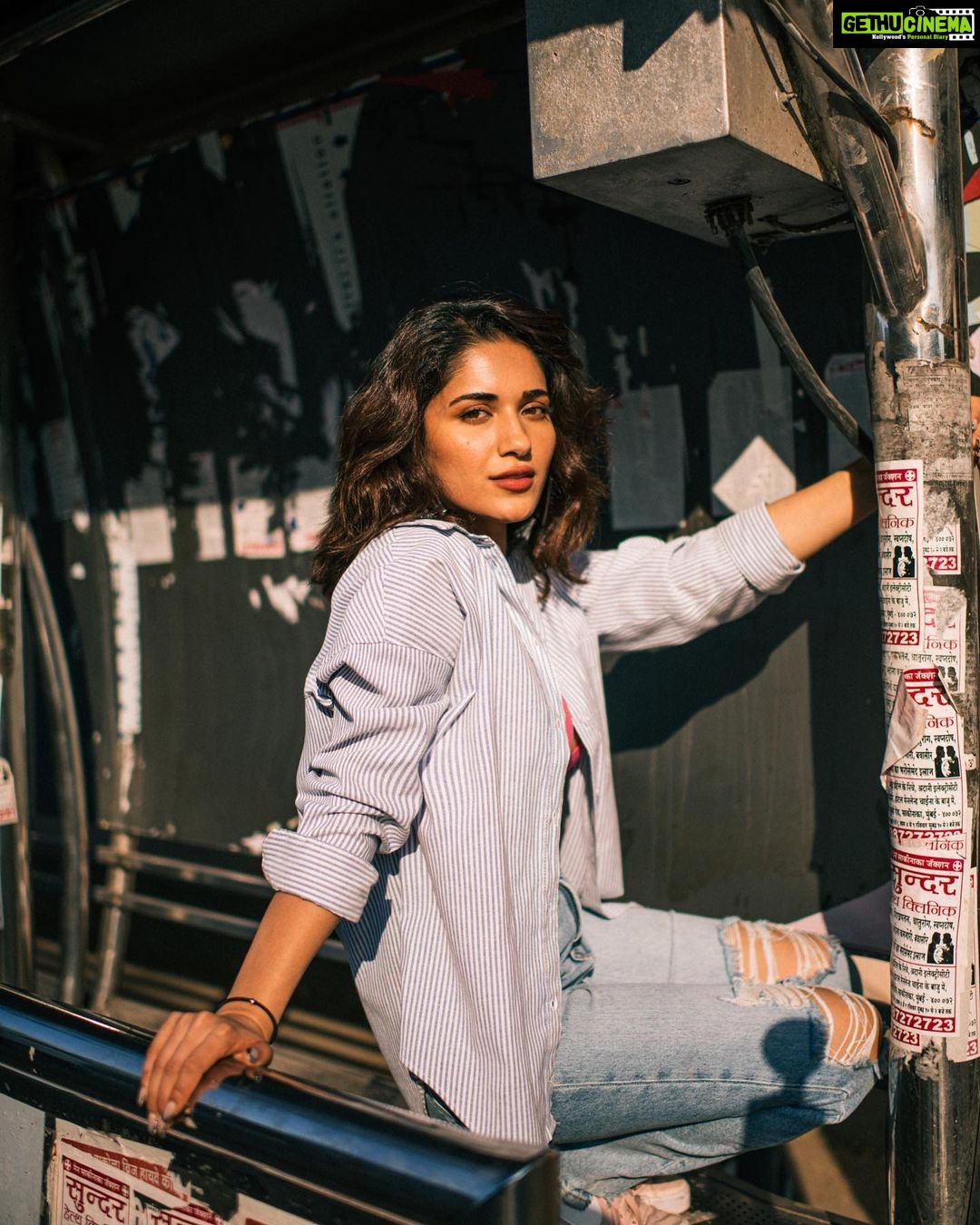 Ruhani Sharma Instagram - 💫 . . . . 📸 @bharat_rawail