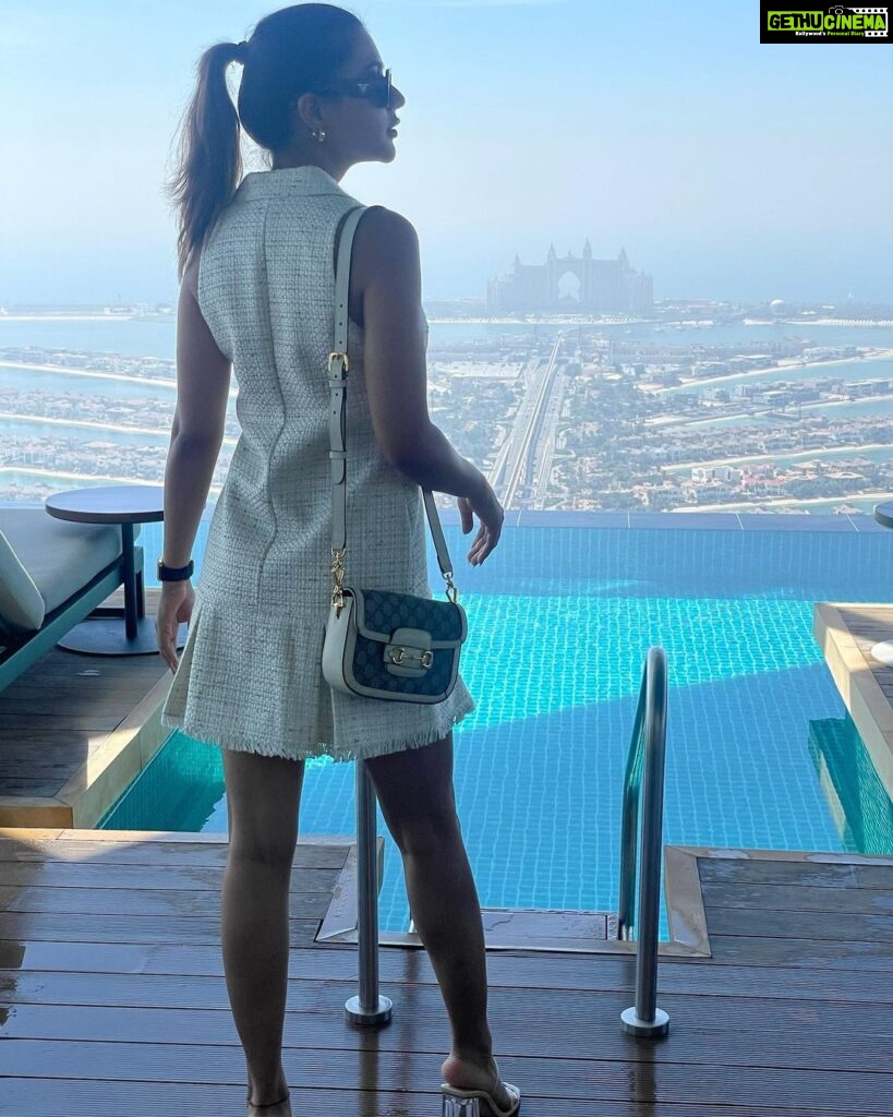 Ruhi Singh Instagram - The view was spectacular Aura Skypool Dubai