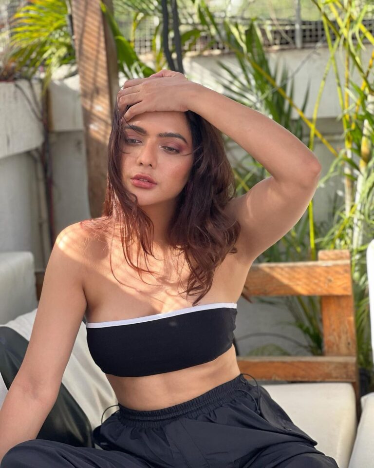 Ruhi Singh Instagram - I’ve decided to chill the f out.
