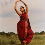 Rukmini Vijayakumar Instagram - I’m going to be performing in Sydney this weekend as part of the Sydney music festival. Details are in the link in my bio. Hope to see you all there! Last one in this series shot by @suleikamueller and styled by @aartthie #dancerlife #travels #performance #tour #bharatanatyam #indiandancer