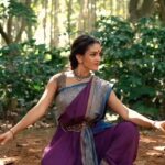 Rukmini Vijayakumar Instagram - Last few days to avail the 30% discount on our online streaming platform. CODE: RKABHINAYA2023 The teaching methodology is unique and addresses all aspects of being a Bharatanatyam performer and dancer. Check our online streaming platform for numerous videos on all aspects of Bharatanatyam www.theraadhakalpamethod.com #bharatanatyam #pedagogy #theraadhakalpamethod #danceteacher #danceschool #dancer #indiandance