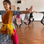 Rukmini Vijayakumar Instagram - Last few days to avail the 35% discount on the online subscription platform of @theraadhakalpamethod ends on May 1st. (Please note that the reduced subscription rates for the indian subscribers will also no longer apply after May 1st) www.theraadhakalpamethod.com Code: RKABHINAYA2023 These are students from the Raadha Kalpa school, all at varying levels. Studying the Raadha kalpa method and trying to work on alignment, imagination , intention and the joy of movement. #theraadhakalpamethod #promo #bharatanatyam #learnbharatanatyamonline #onlineclasses #natyashastra #theory #indianclassicaldance #rukminivijayakumar