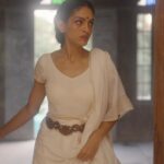 Rukmini Vijayakumar Instagram - “HOPE”, watch the full film on Raadha Kalpa’s YouTube channel. (Link in bio) “Hope” , a film about how we all live our lives wishing for a better tomorrow at every moment. Shattered dreams, unfulfilled desires, unrealised aspirations…. All have us yearning for a new beginning at every step. A film produced by @mapbangalore . Video @vivianambrose Music @ambisub VENUE PARTNER Heritage Bungalow at HVN Memorial Government Girls High School, Malleshwaram Special Thanks: 1. Dr. Ashwathnarayan C N, Minister for Higher Education and MLA, Malleshwaram 2. HVN Memorial Government Girls High School, Malleshwaram 3. Bruhat Bengaluru Mahanagara Palike, Malleshwaram 4. Yashaswini Sharma, Esthétique Architects #dancer #hope #bharatanatyam #indiandance #contemporaryart #contemporarydance #dancefilm