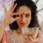 Rukmini Vijayakumar Instagram - A handful of almonds daily has helped me stay healthy and active as a dancer. If you are looking for a healthy snack, I would recommend adding almonds to your daily diet. #almonds