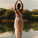 Rukmini Vijayakumar Instagram - I’m so excited to be featured in the @vogueindia May/June issue in photographs by @suleikamueller and styled by @aartthie So beautifully written by Avantika Shankar ♥️♥️♥️ Don’t forget to grab your copy of vogue india !! #vogue #vogueindia #bharatanatyam #spirituality #oneness #love #universe #salangai #shiva #parvati #indian