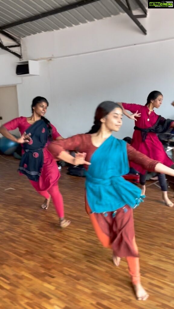 Rukmini Vijayakumar Instagram - “The Goddess” tomorrow! Don’t miss it. At the @heritageparampara Gudiya Sambhrama Festival . BNMIT college, Banashankari, bangalore. 7:30 pm Open to all! Come early to grab your seats. Choreography & Direction Rukmini Vijayakumar Rehearsal Directors Padmashree & Asokavadhani Dancers Rukmini Vijayakumar Padmashree Asokavadhani Anusha Yash Priyadarshini Rajendran Samyuktha Jujare Surabhi Gopal Reanna Ranjan Manasvee Gupta Light Design Gyandev Singh Music Ambi Subramaniam : Violin Raghuram Rajagopalan : Vocals Sunaad Anoor : Percussion Anoor Vinod Shyam : Mridangam & Percussion Photography: Vivian Ambrose Rakesh #bharatanatyam #indiandance #classicalindiandance #theater #dancer #bharatnatyam #dancerlife #classicaldancer