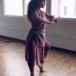 Rukmini Vijayakumar Instagram - 10th June , performance in Sydney , Sydney music festival , by swaralaya fine arts 11th June, workshop , Sydney For registration Meera Joy - +61425210985 , meera_natiyam@hotmail.com Details are in the links in my bio. Or you can check for my full calendar on www.dancerukmini.com #bharatanatyam #indiandance #sydneymusicfestival #indiandanceaustralia #bharatanatyamsydney