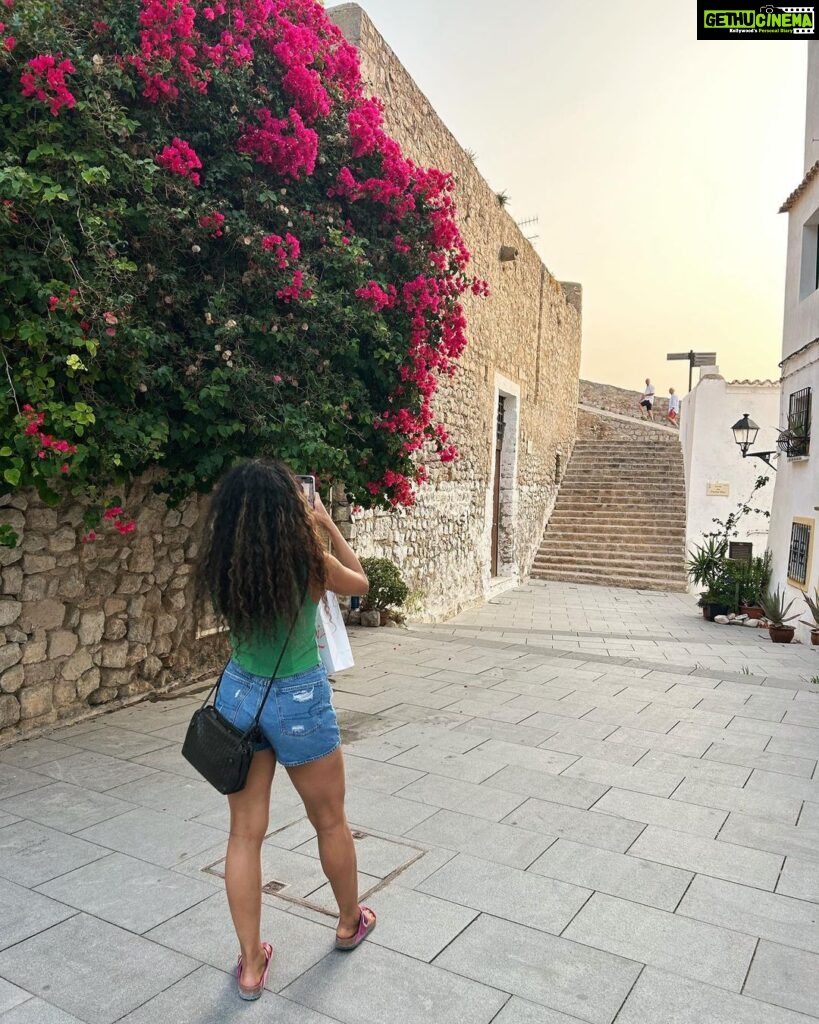 Rukmini Vijayakumar Instagram - #Ibiza . I loved the old town. It was the best part of my visit. The tiny cobblestone streets and cafés, flowers growing between quaint houses, arched wooden doorways…. Might be back for more! #Spain #traveldiaries #dancer #bharatanatyamdancer #ibiza