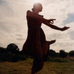 Rukmini Vijayakumar Instagram - Have you got your tickets for Frankfurt yet? Performing today. “Krishnaa” @nrweventss Also, my last series of photos with the lovely @suleikamueller and @aartthie Can’t get enough of Suleika’s magic ♥️ #dancerlife #bharatanatyam #indiandancer #travel #ontour #frankfurt