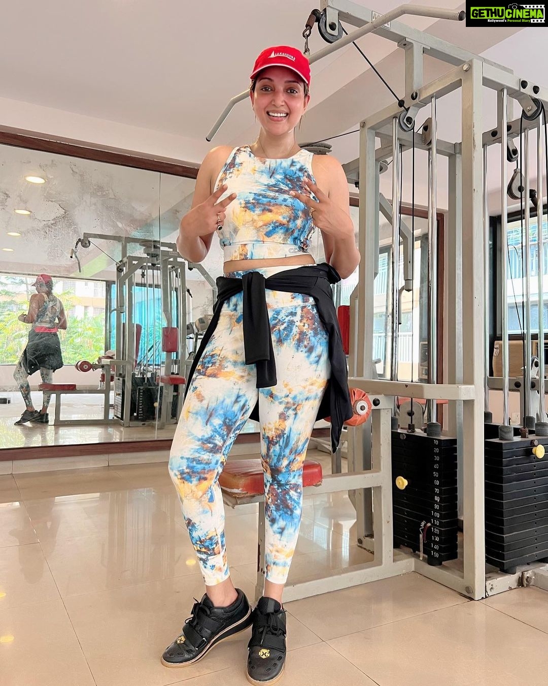 Rupali Bhosale Instagram - Don't sit and wait, Get out there And Feel life ~ RuMi ~ Thanks @science_based_fitnessclub Gym wear @silvertraq Shoes gifted by @science_based_fitnessclub . . . . . . . #StayStrong #StayFit #StayHealthy #TakeCareOfYourSelf #SelfLove #LifeIsBeautiful #PositiveVibes #RupaliBhosle #RockingRupali #RupaliWinningHearts #KeepLoving #FitnessMotivation #FitnessLife #WednesdayVibes #NoPainNoGain #ScienceBasedFitnessClub #FitnessFreak #WednesdayMotivation #StarPravah #Sanjana #AaiKutheKayKarte 🧿