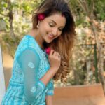 Rupali Bhosale Instagram - "Stay close to anything that makes you glad you are alive." ~ RuMi ~ Hair by @ruksar__99 Makeup by 🙋🏻‍♀️ Clicked by @raju_chiluka31 Kurta by @gauri.ethnic . . . . . . #LifeIsBeautiful #FeelLife #InstaGood #PositiveVibes #InstaVideo #Friday #FridayVibes #Ootd #RupaliBhosle #RockingRupali #RupaliWinningHearts #KeepLoving #Sanjana #StarPravah #AaiKutheKayKarte 🧿