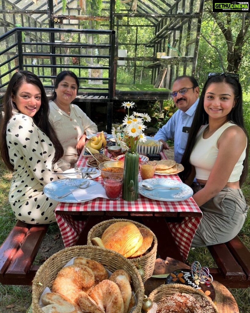 Samiksha Jaiswal Instagram - This beautiful homestay has my heart! The little corners of this house is what makes it so beautiful and cozy! One will feel like home here.❤️ Thank you for hosting me and my family🤗 @hushstays @thecheesecottage.tangmarg #kashmir #homestay #picnic #tangmarg #instagood