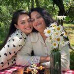 Samiksha Jaiswal Instagram - Happy birthday Mama bear!❤️🥳 I love you the most!😘