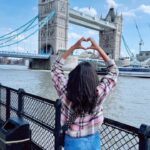 Sana Makbul Instagram – Being a tourist 🇬🇧