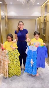 Sana Makbul Instagram - When the kids try to scam you 😜 @zohaaalikhan @sreesaanvikaofficial