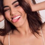 Sana Makbul Instagram - Well she is crazy 🤪