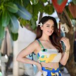Sandeepa Dhar Instagram – Sunny side up 🌻🫶🏻
Swipe —-> 3rd pic is my candid best , guess who I saw . Funny ans only. Will pin the best ones.