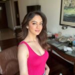 Sandeepa Dhar Instagram – This señorita needs a margarita 🍕 #selfie #itwasagoodday 
Swipe —> 1,2,3 or 4?