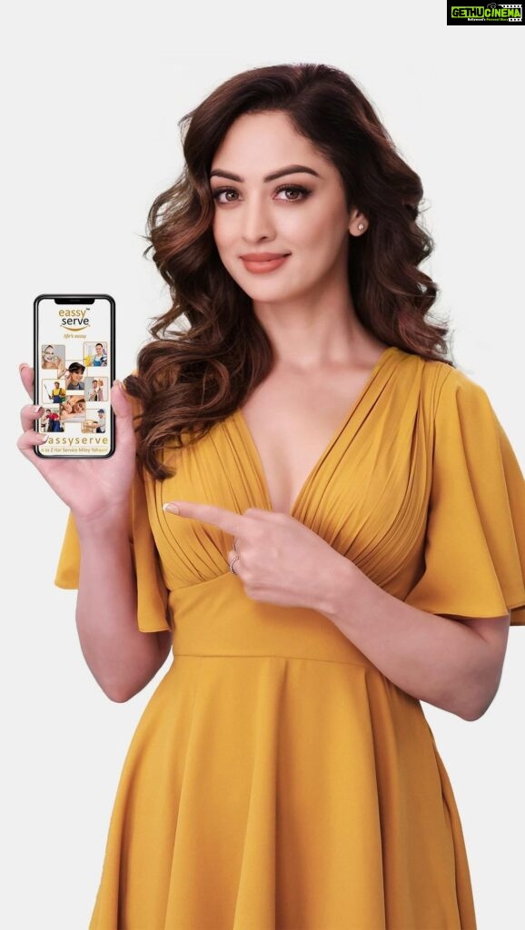 Sandeepa Dhar Instagram - Eassyserve se bani life Easy . . A to Z har service mile yahaan , toh phir aur kahin jaana kahan. . AC, Bathroom, bike service and insurance, Car service and insurance , Doctor, Electrician, Flights , travel insurance Garageuncle, Hotels se leke lab tests, hair salon , sofa cleaning , lawyer, pundits , laundry, movers n packers sab mile Eassyserve pe . . So book on www.eassyserve.com or download the app from play store or App Store. . #lifeseassy #eassyserve #flight #hotel #spa #reelsinstagram #ad