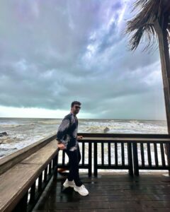 Sanjay Gagnani Instagram - Smell the sea and feel the sky. Let your soul and spirit fly ❤️🥂

#oceanfront #beachlife #waterbaby