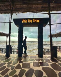 Sanjay Gagnani Instagram - Smell the sea and feel the sky. Let your soul and spirit fly ❤️🥂

#oceanfront #beachlife #waterbaby