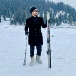 Sanjay Gagnani Instagram – Chilliest Adventure ☃️❄️⛷️

#snowboarding #adventureseeker #throwbacktuesday