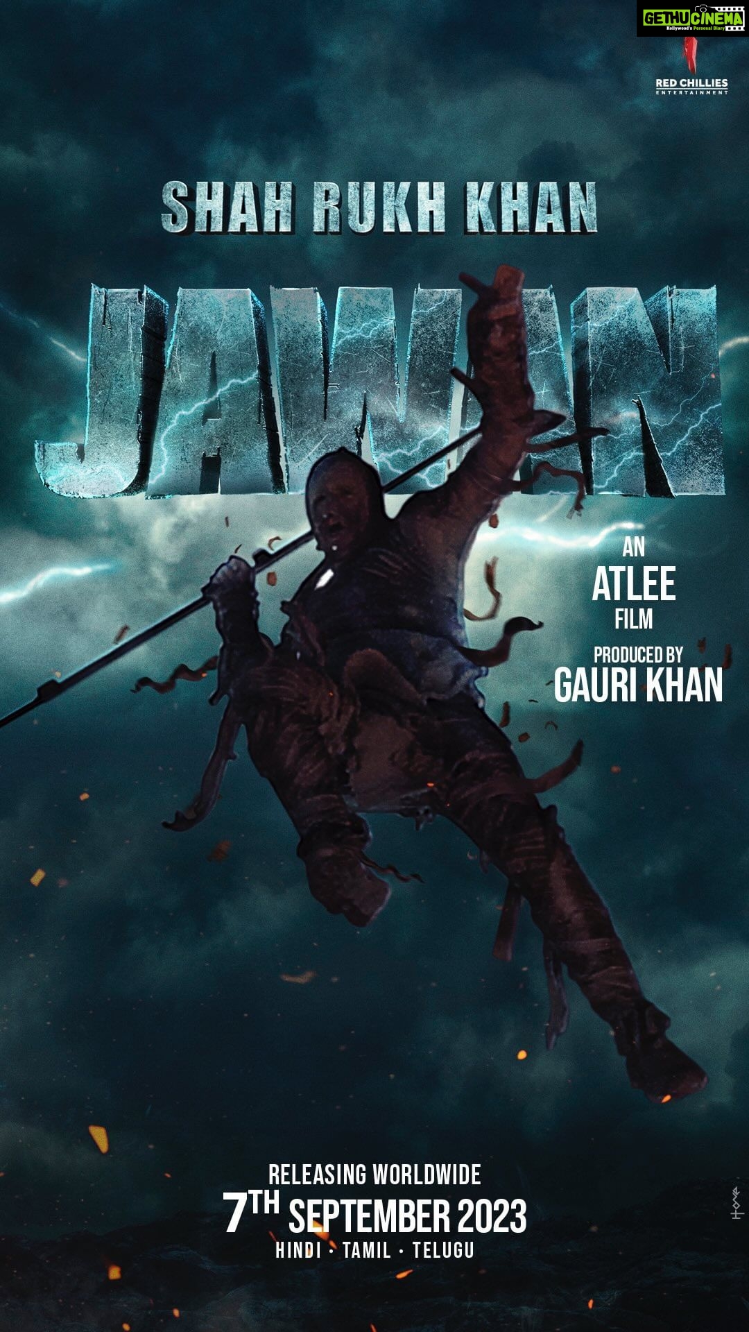 Sanjeeta Bhattacharya Instagram - #Jawan My heart could explode any minute now. Can’t wait for you to see what we have been brewing for the past 2 years! Blessed to have acted alongside the GOAT, the legend and the loveliest human, @iamsrk and my absolute sweethearts, @leharkhan @jhalli.music @sanyamalhotra_ @pillumani @girijaoakgodbole and @ashleshathaakur ♥️ Our film will finally be yours on #7thseptember2023