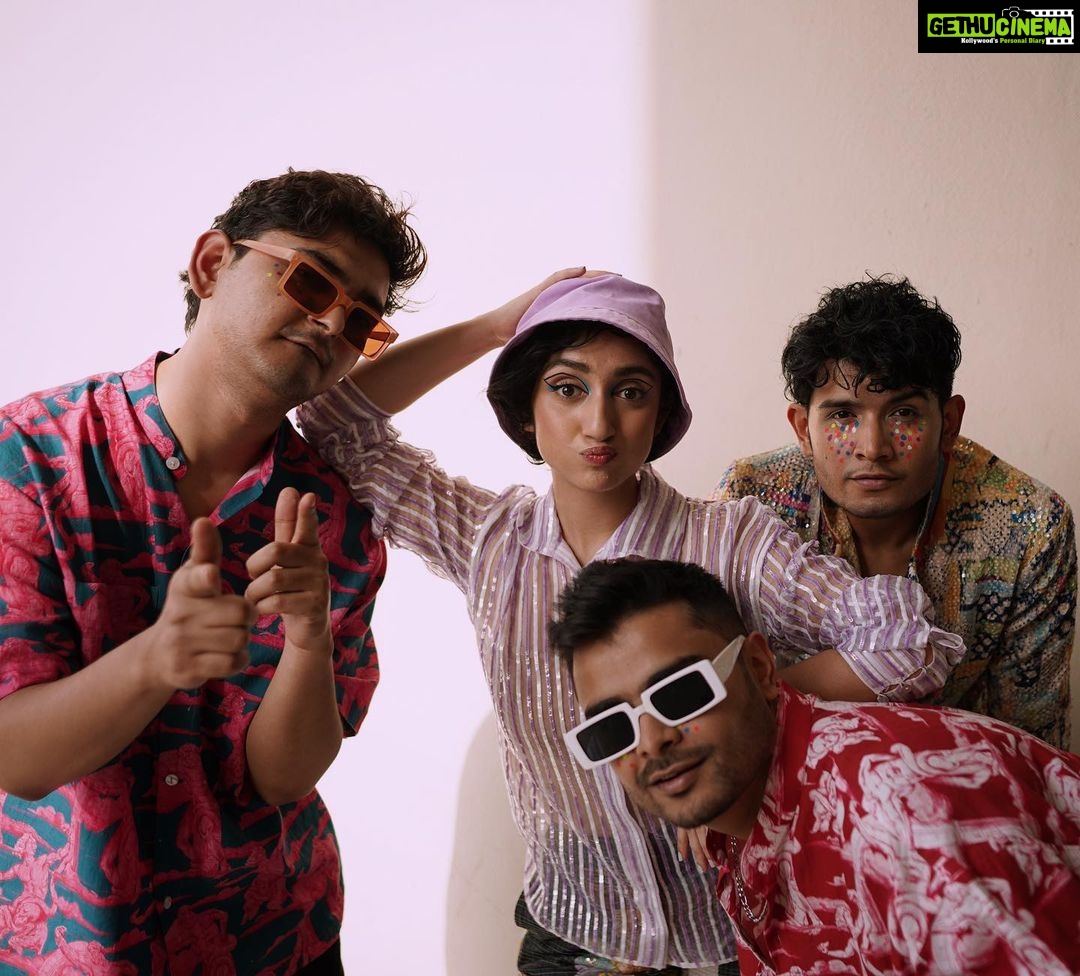 Sanjeeta Bhattacharya Instagram - “Keh do ki tumhein ho gaya yakin, naamumkin kuchh bhi nahi” 🚀 #UDDCHALEIN with @amansagarr and @sabfullpower drops on 20th May! Pre-save nooow, link in bio. We so hyped can you tell🐒 #birthdayrelease #outsoon 📸: @aryanvij Styled by: @studio.workingrl HMU: @makeupbymankirat